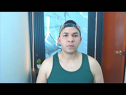 cristhian gamboa online show from July 14, 2026, 4:06 am