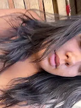 Snapshot of Modelisah chatting on July 6, 2026, 12:34 pm Modelisah online show from July 6, 2026, 12:34 pm
