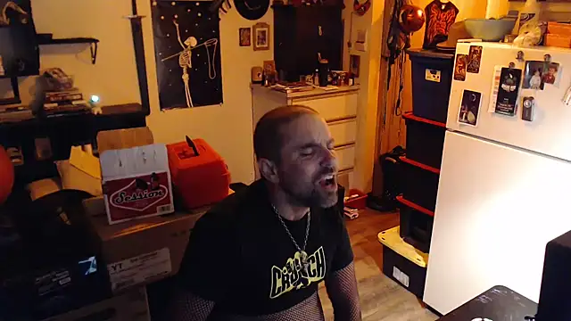 Daddy Werewolf online show from July 4, 2026, 9:48 am