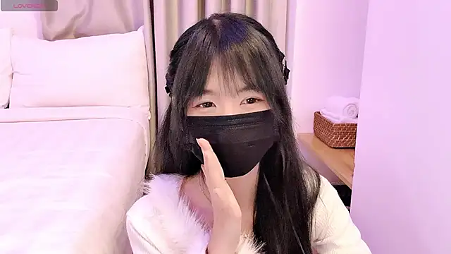 Your-Sunshinee online show from July 3, 2026, 8:37 pm