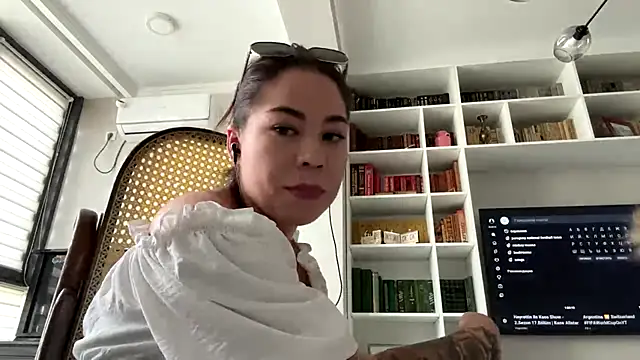 EllianaJess online show from July 13, 2026, 4:34 am
