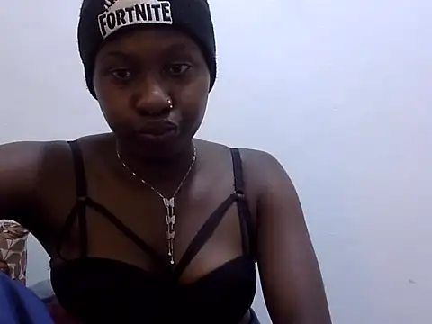 sexxy slutbooty online show from June 30, 2026, 2:17 pm