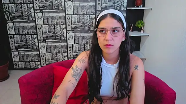Snapshot of Xiomara_vega chatting on July 1, 2026, 10:21 pm Xiomara vega online show from July 1, 2026, 10:21 pm
