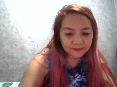Snapshot of chloe_wonderlust chatting on July 2, 2026, 1:28 pm chloe wonderlust online show from July 2, 2026, 1:28 pm