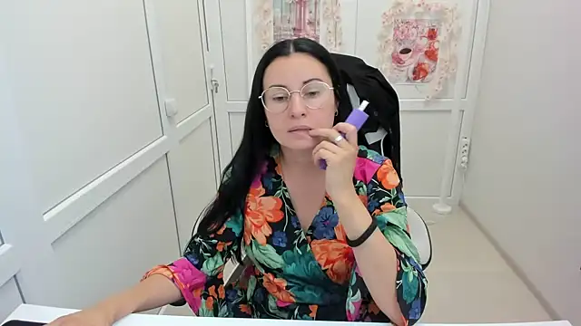 ChloeVibee online show from July 9, 2026, 12:48 pm