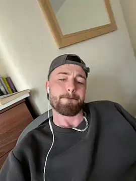 HelloFrankieboy online show from July 25, 2026, 3:51 pm