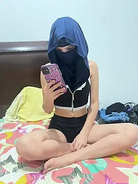 BritneyLoveX online show from July 10, 2026, 5:40 am