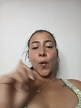 nikki petite online show from July 16, 2026, 5:15 am