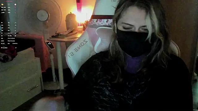 stupidcassie online show from July 6, 2026, 11:28 am