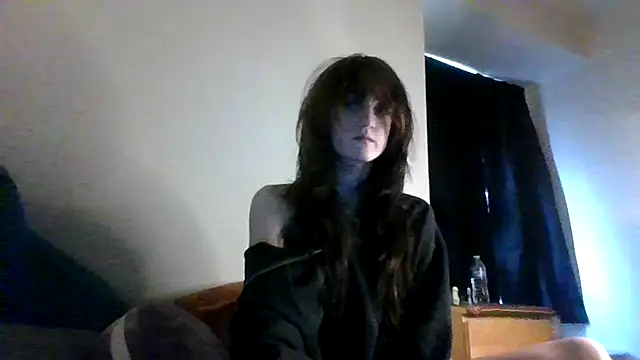 Snapshot of Yourlittlefoxie chatting on July 2, 2026, 9:43 pm Yourlittlefoxie online show from July 2, 2026, 9:43 pm