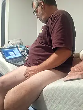 bighardonnn online show from July 13, 2026, 2:22 am