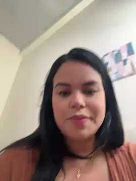 AliceStarshine online show from June 5, 2026, 6:57 pm