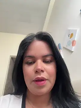 Snapshot of AliceStarshine chatting on April 13, 2026, 1:48 pm AliceStarshine online show from April 13, 2026, 1:48 pm