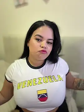 Snapshot of AliceStarshine chatting on March 5, 2026, 12:07 am AliceStarshine online show from March 5, 2026, 12:07 am