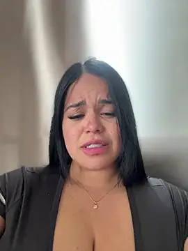 Snapshot of AliceStarshine chatting on April 5, 2026, 4:46 pm AliceStarshine online show from April 5, 2026, 4:46 pm