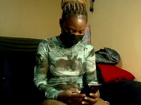 Snapshot of sexybaddie27 chatting on July 9, 2026, 5:34 pm sexybaddie27 online show from July 9, 2026, 5:34 pm