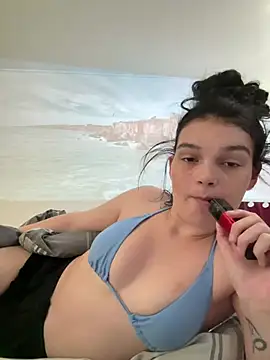 sweetpippa  online show from July 15, 2026, 9:16 am