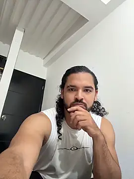 Snapshot of Efren_Fernandez chatting on July 9, 2026, 1:28 am Efren Fernandez online show from July 9, 2026, 1:28 am