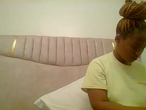 pretty d0ll online show from July 11, 2026, 2:06 pm