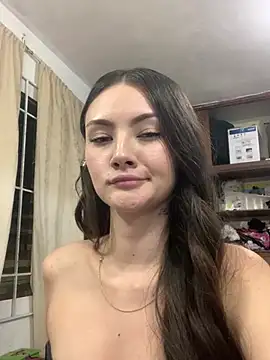 Snapshot of Bellamiller2 chatting on July 15, 2026, 3:24 am Bellamiller2 online show from July 15, 2026, 3:24 am