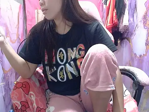 Urhot sexy yassy online show from July 14, 2026, 2:05 am
