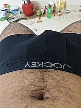 Hard Hairy Medium online show from July 6, 2026, 3:03 pm