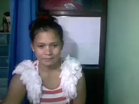 Lovelypinay26 online show from July 14, 2026, 1:49 am