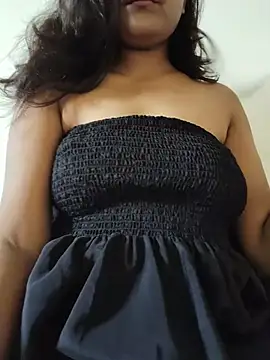 Sexyneera online show from July 29, 2026, 5:17 am