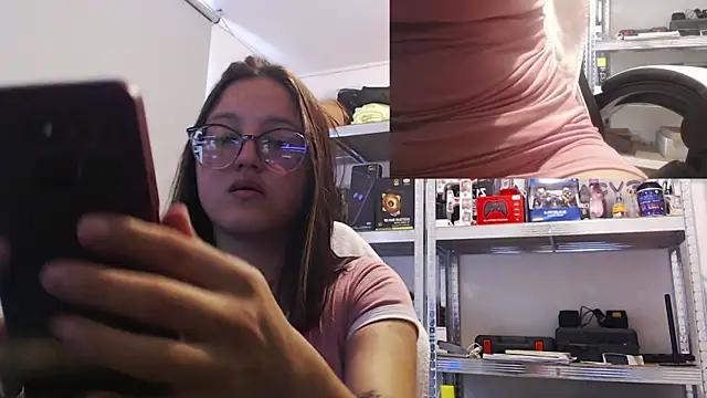 Luna sweetie  online show from July 10, 2026, 1:33 pm