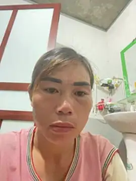 Snapshot of quyquy01 chatting on July 14, 2026, 8:48 pm quyquy01 online show from July 14, 2026, 8:48 pm