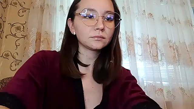 IsabelKim  online show from July 11, 2026, 1:00 pm