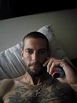 whiteboy4200 online show from July 8, 2026, 9:26 pm