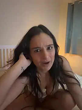 EnglishRoxy online show from July 15, 2026, 2:40 am