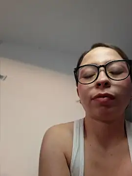 Snapshot of LuluBerry7 chatting on July 15, 2026, 10:50 pm LuluBerry7 online show from July 15, 2026, 10:50 pm