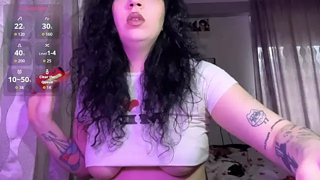 Snapshot of miss___maddy chatting on July 10, 2026, 5:57 pm miss maddy online show from July 10, 2026, 5:57 pm