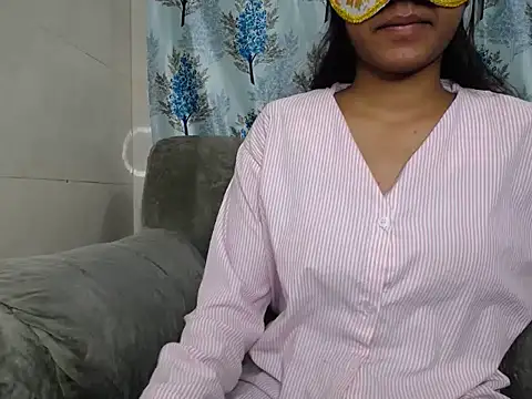 HotyAnnu90 online show from July 15, 2026, 3:19 pm