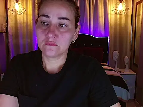 kathekitten online show from July 13, 2026, 8:08 pm