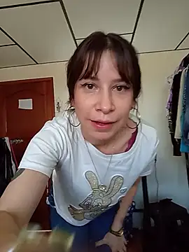 Jessica Mont online show from July 14, 2026, 7:53 pm