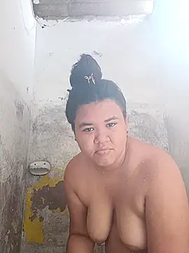 lobita23  online show from July 23, 2026, 3:41 pm