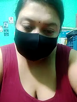 Saxy Sheela28 online show from August 7, 2026, 10:38 pm