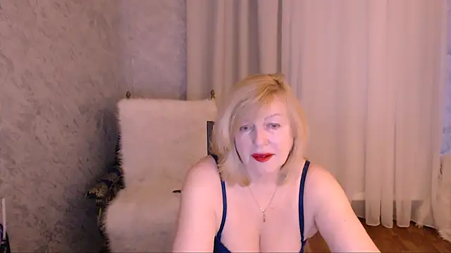 Snapshot of Samantha_Si chatting on April 3, 2026, 11:05 am Samantha Si online show from April 3, 2026, 11:05 am