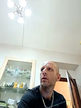 Snapshot of marco77to chatting on July 16, 2026, 12:57 pm marco77to online show from July 16, 2026, 12:57 pm