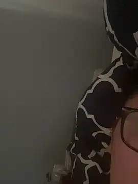 lilygwen05x online show from July 14, 2026, 10:21 am