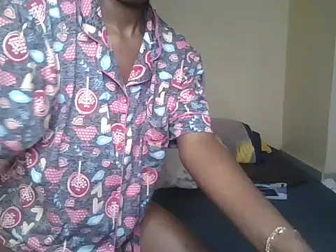 Snapshot of Pretty-kaya chatting on July 16, 2026, 11:18 am Pretty-kaya online show from July 16, 2026, 11:18 am