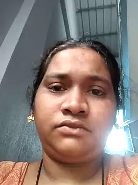 RiyaHot online show from July 16, 2026, 1:24 am