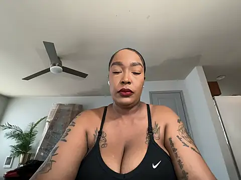 BiaLovelyBunny online show from July 20, 2026, 9:39 pm