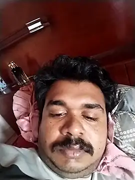 Snapshot of Anuu31 chatting on July 16, 2026, 4:42 am Anuu31 online show from July 16, 2026, 4:42 am
