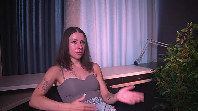 ShawanaBates online show from July 17, 2026, 3:26 am
