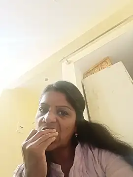 Snapshot of ashwini805057 chatting on July 18, 2026, 8:34 am ashwini805057 online show from July 18, 2026, 8:34 am
