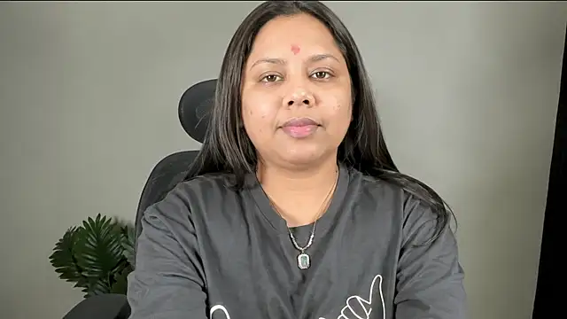 Snapshot of Suku_love2 chatting on July 18, 2026, 7:33 pm Suku love2 online show from July 18, 2026, 7:33 pm